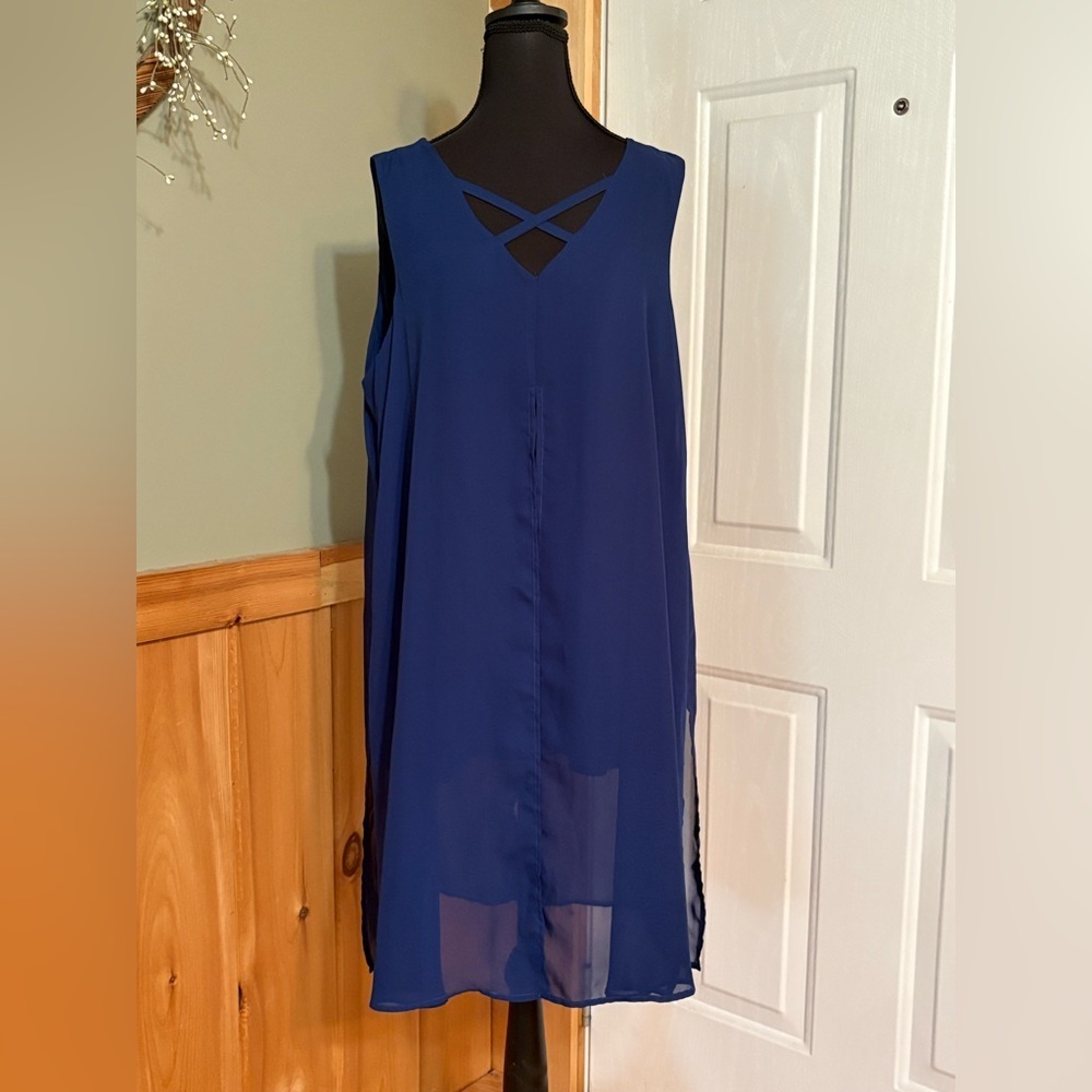 New Directions Blue Sleeveless V-Neck Blouse NWT